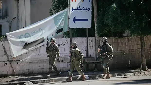 İşgalci İsrail askerleri