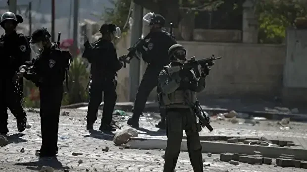 جيش الاحتلال يقتل شابا فلسطينيا بالرصاص خلال اقتحام بلدة بالضفة 