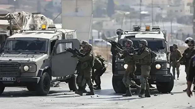 حماس: اقتحامات الضفة "جرائم حرب موصوفة" وتصعيد لسياسة الضم والتهويد