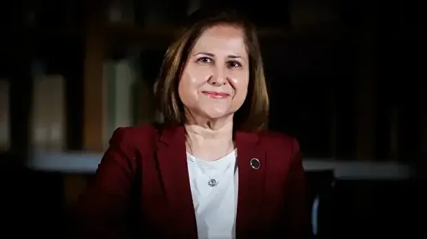 غزالہ ہاشمی اس وقت ورجینیا کی سٹیٹ سینیٹر ہیں اور رچمنڈ کے جنوبی ضلع کی نمائندگی کرتی ہیں۔
