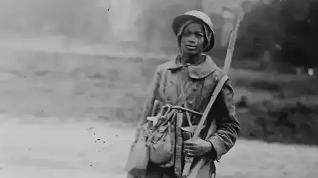 Une photo d’un tirailleurs sénégalais trouvée sur Facebook. 