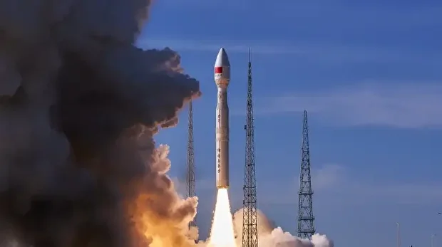 Pékin a envoyé neuf satellites en orbite depuis le nord-ouest du pays, dont un appareil émirati et un satellite chinois dédié à la surveillance du réseau électrique.