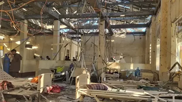 Un raid aérien de la junte a frappé un hôpital dans l’État de Rakhine, faisant au moins 33 morts et aggravant la crise humanitaire qui secoue le Myanmar depuis 2021.