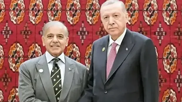 راعظم شہباز شریف کی ترک صدر رجب طیب اردوان سے ملاقات 