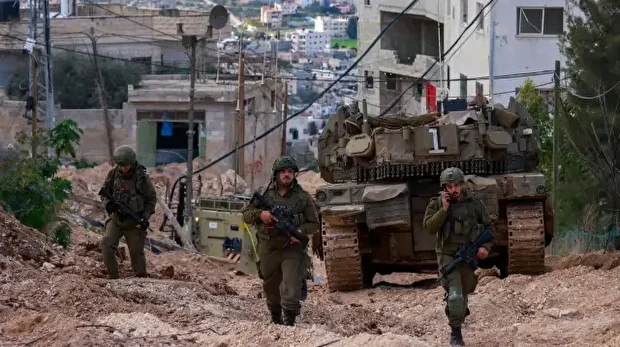 اقتحامات إسرائيلية جديدة بالضفة واعتقال فلسطيني وسط استمرار العنف