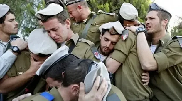 أسرى إسرائيليون سابقون يطالبون حكومتهم بالتحقيق بفشل 7 أكتوبر أو التنحي