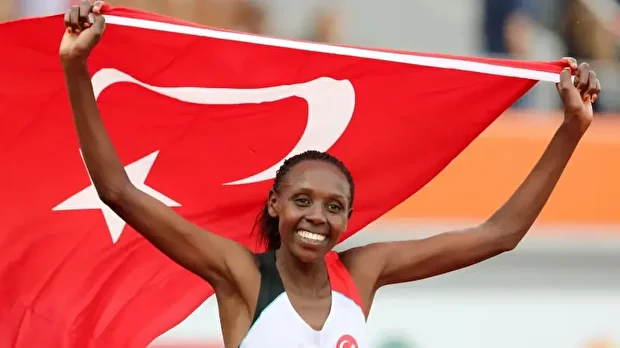 Yasemin Can, Portekiz'de bayrağımızı dalgalandırdı. 