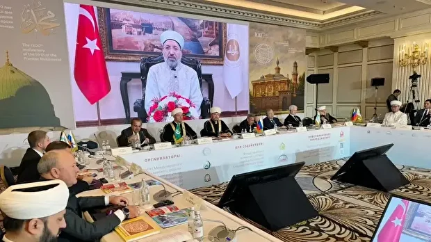 Diyanet İşleri Başkanı Safi Arpaguş, Rusya'nın başkenti Moskova'da "Küreselleşme Çağında Barış ve Güven: Modern Zorluklara İslami Bir Bakış" başlığıyla düzenlenen 21. Uluslararası Müslüman Forumu'nun açılışına video mesaj ile katıldı.