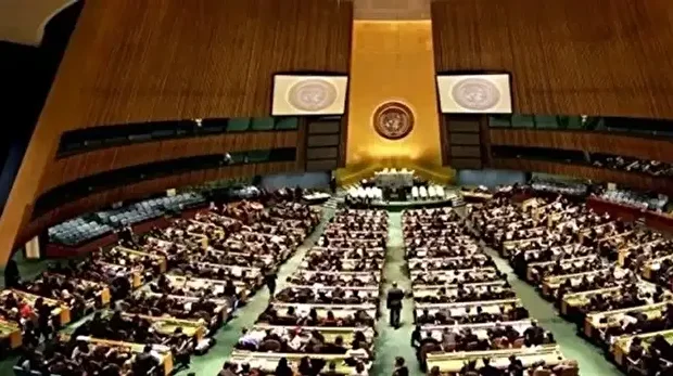 الأمم المتحدة تعتمد قرارًا يؤكد حق الفلسطينيين في تقرير مصيرهم