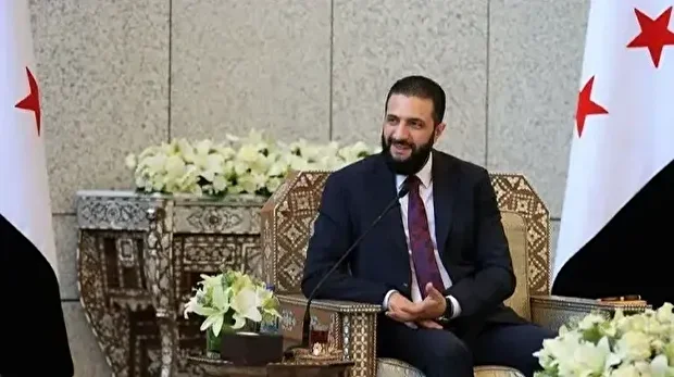 الشرع يهنئ مدينة حماة بتحريرها في احتفال ذكرى سقوط الأسد