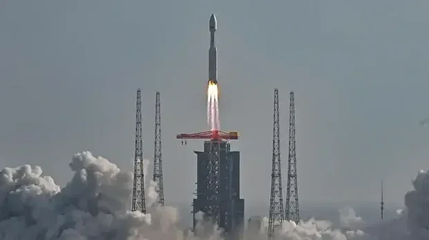 Çin’in yeni bir internet uydu grubunu uzaya gönderdiği bildirildi.   