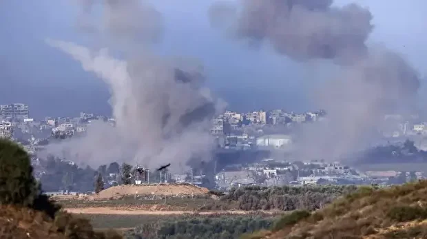الاحتلال الإسرائيلي ينفذ عمليات قصف ونسف في مناطق سيطرته بغزة 