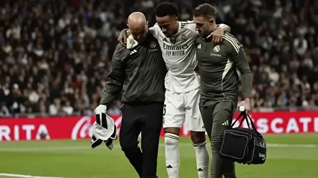 Militao yaşadığı sakatlık sonrası maça devam edememişti. 