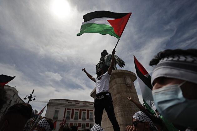 Madrid protests Israeli horrors on Al-Aqsa, Gaza Strip