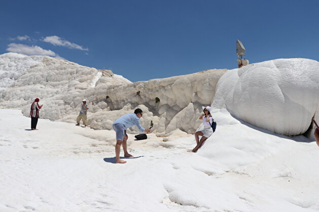 Turkey's white water wonderland welcomes visitors to Pamukkale