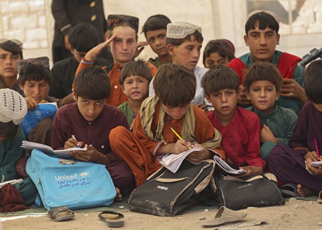 Heart-rending situation of displaced children in Herat Refugee Camp