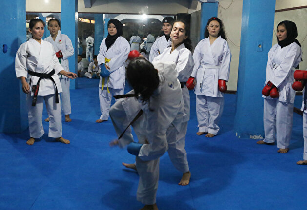 Young refugees practice Karate in Indonesia