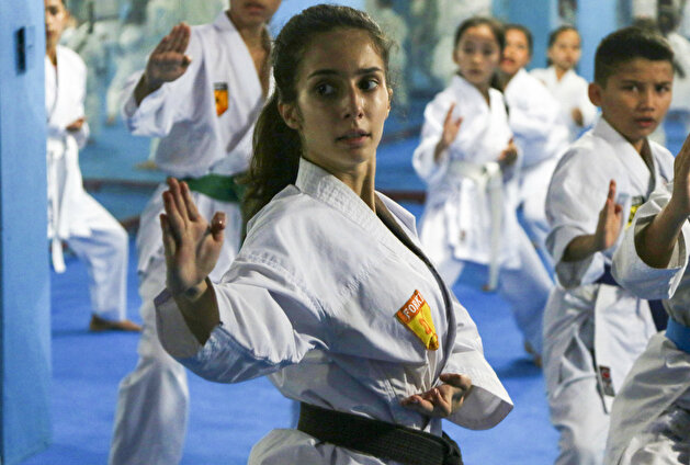 Young refugees practice Karate in Indonesia