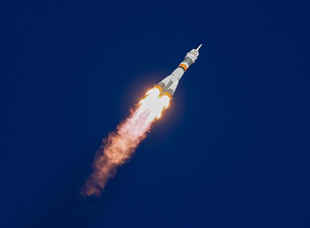 Soyuz rocket fails in mid-air, two-man US-Russian crew lands safely