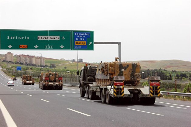 Military equipment sent to Turkey's Kilis