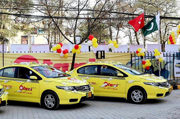 Albayrak's taxi fleet in Lahore, Pakistan