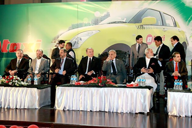 Albayrak's taxi fleet in Lahore, Pakistan