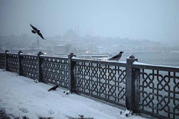 Snow blankets Istanbul
