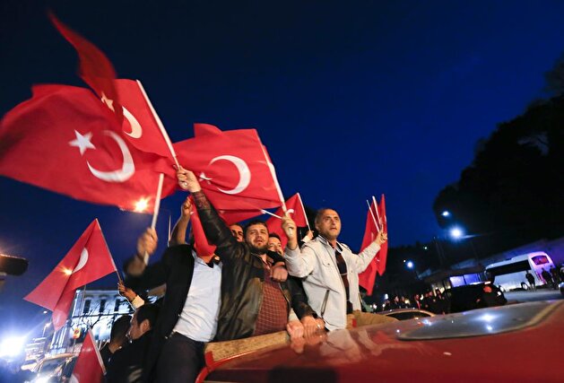Turks celebrate nationwide after historic referendum victory