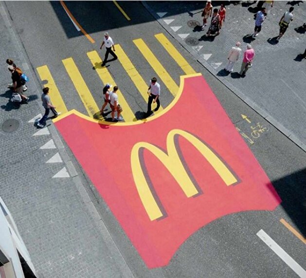 Impressive street commercials of world-famous brands