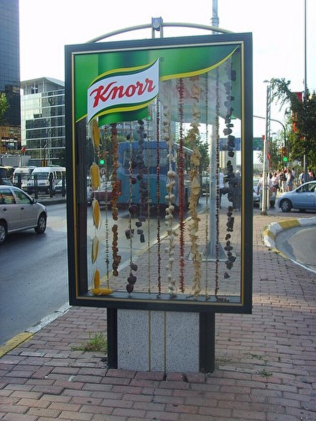 Impressive street commercials of world-famous brands