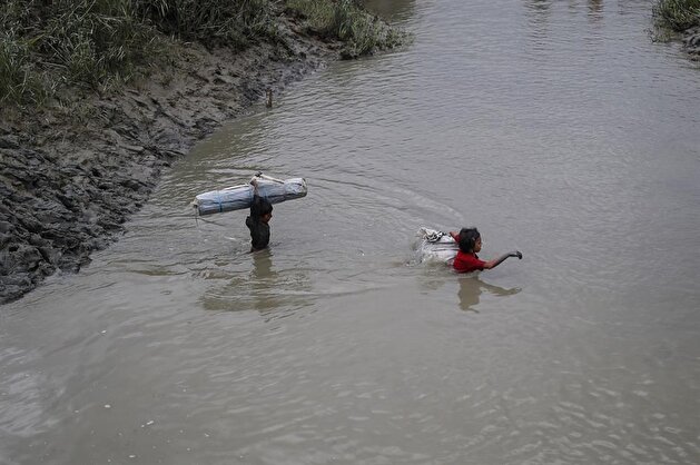 Rohingya Muslims continue fleeing Myanmar's genocide