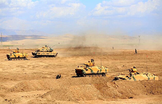 Turkey continues military drills with Iraqi army near border