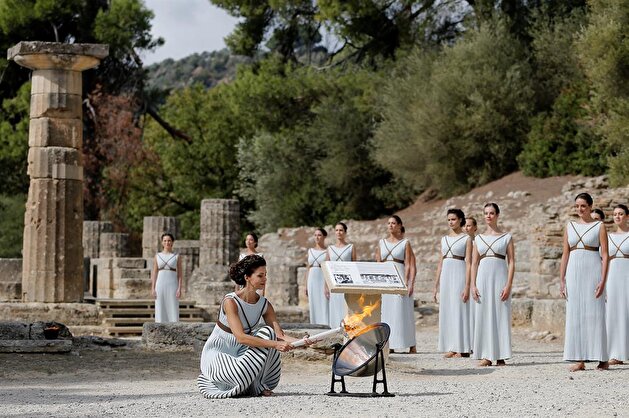 Torch lit for Pyeongchang 2018 Winter Olympics