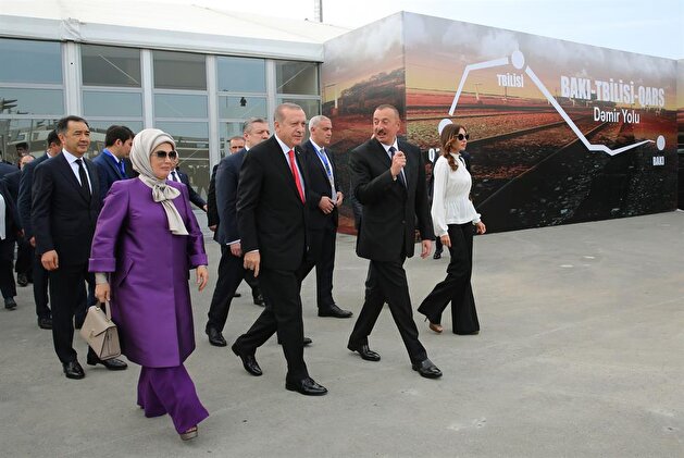 Train service linking Baku-Tbilisi-Kars launched