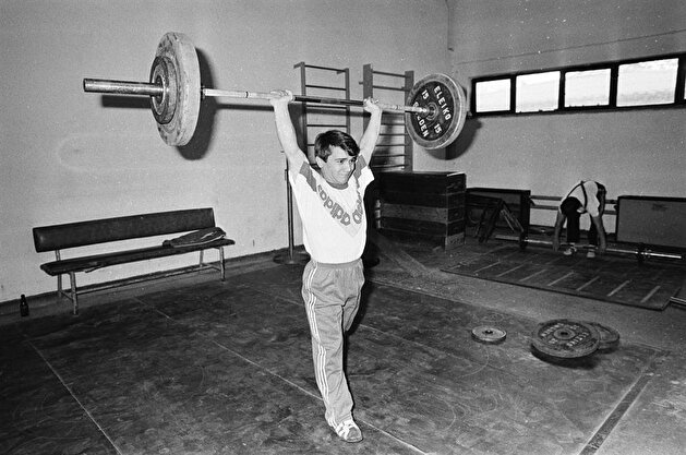 Turkish weightlifting legend Naim Süleymanoğlu