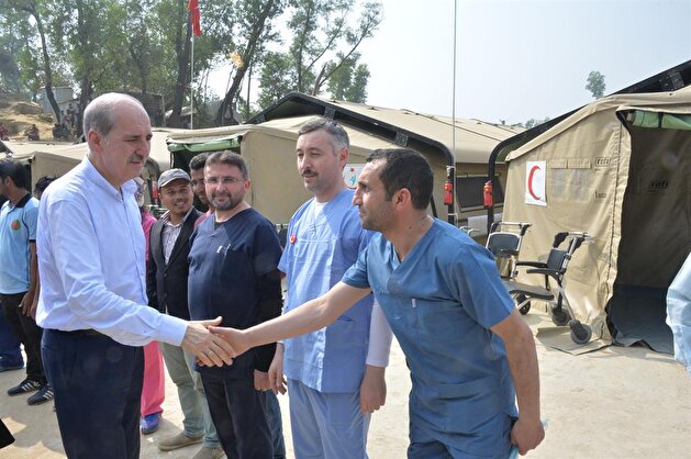 Turkish minister visits Rohingya camps in Bangladesh