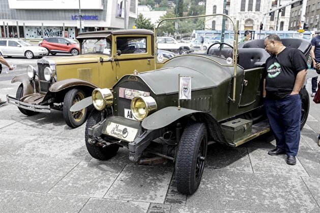 Vintage cars and motorcycles turn heads in Sarajevo