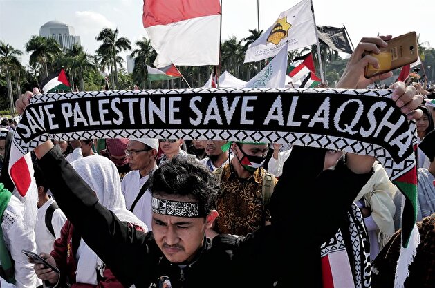 Indonesian mass protest against US decision on Jerusalem