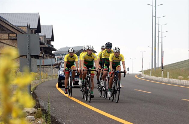 Turkey's Mount Erciyes attracts foreign cycling enthusiasts