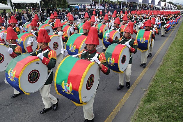 Colombia celebrates its 208th independence anniversary with a military parade