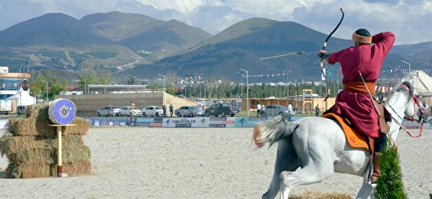 Traditional ‘Turkic Games Festival’ begins in Turkey’s Erzurum