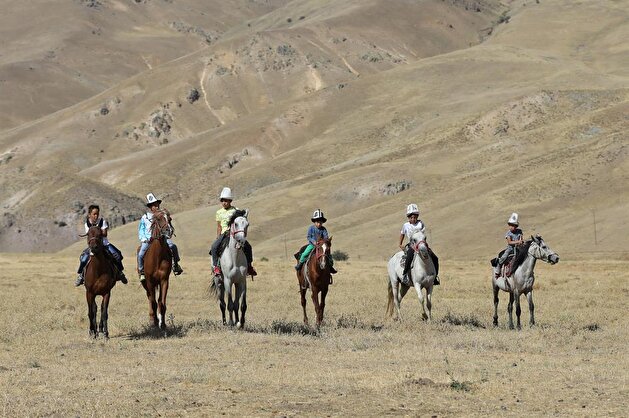 Kyrgyz people in Van prepare for World Nomad Games