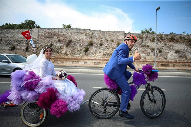 Wedding Bike For Bridal Couple In Istanbul