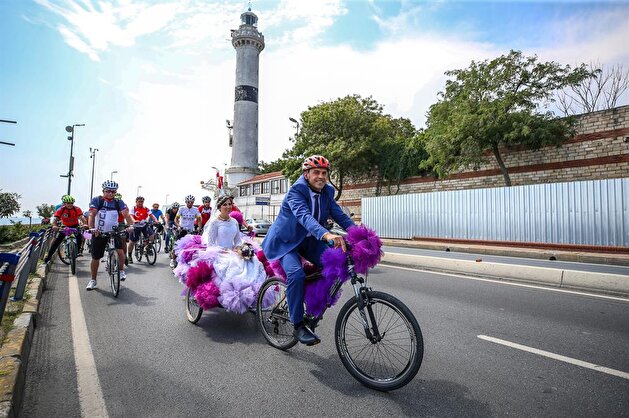 Wedding Bike For Bridal Couple In Istanbul