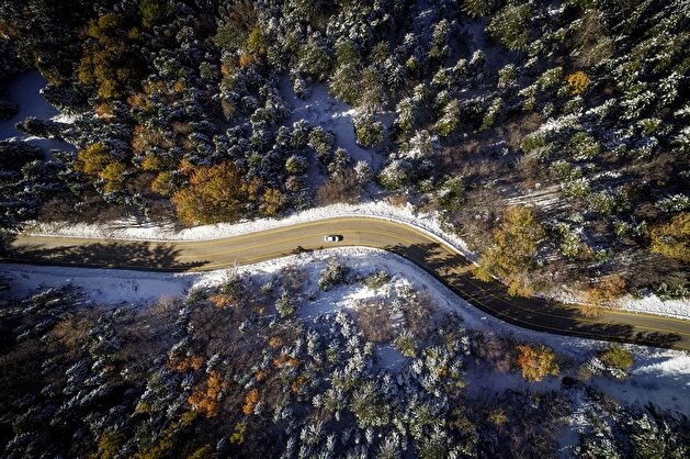 Turkey's Uludağ Mountain showcases two seasons at once
