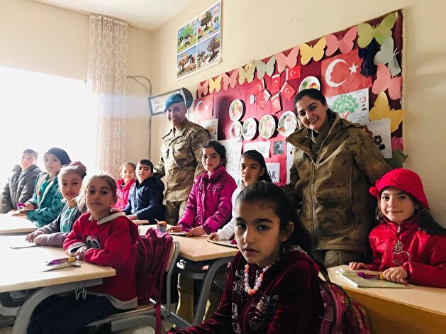 18 million Turkish students receive midterm report cards