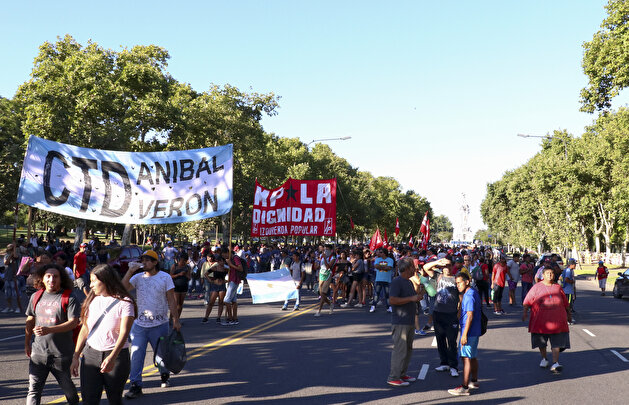 Argentinians protest US intervention in Venezuela