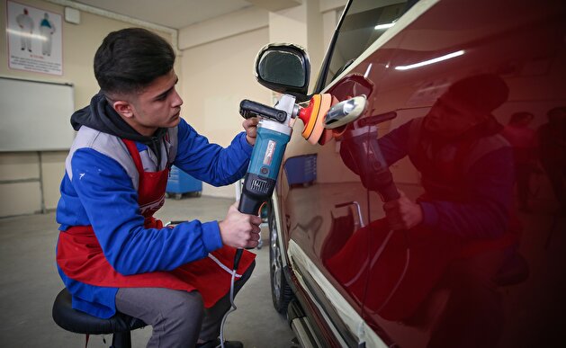 Turkish school produces car paint, can’t keep up with demand after support from Italian giant