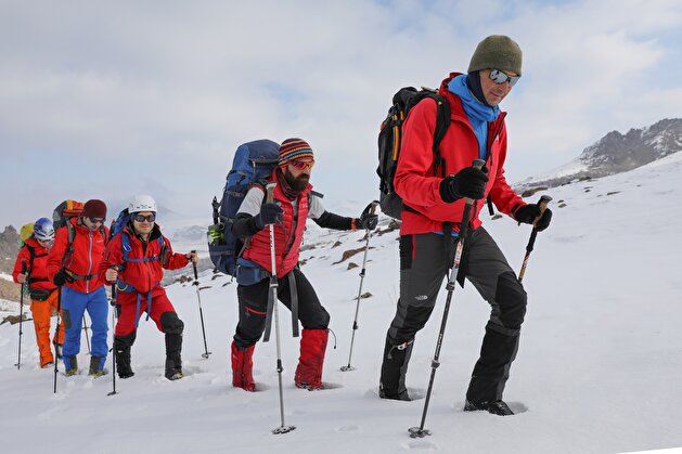 Turkey's prominent mountaineer gets ready for most dangerous peaks