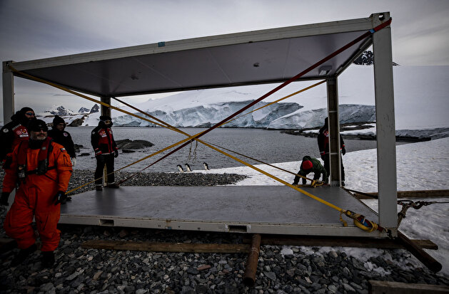 Antarctica: Turkey sets up landmark polar base